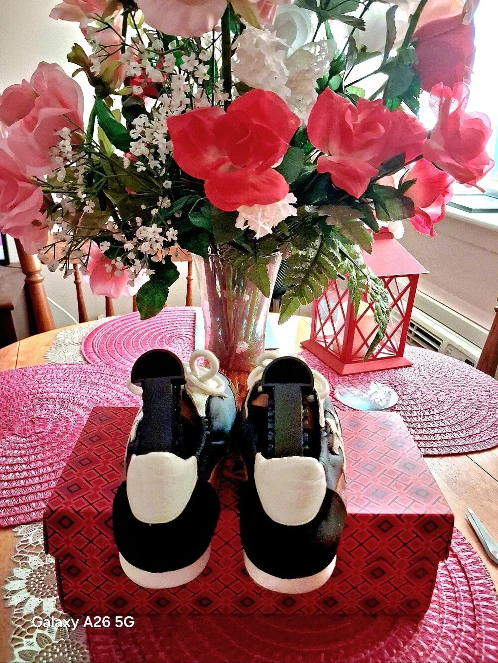 Tory Burch absolute excellent